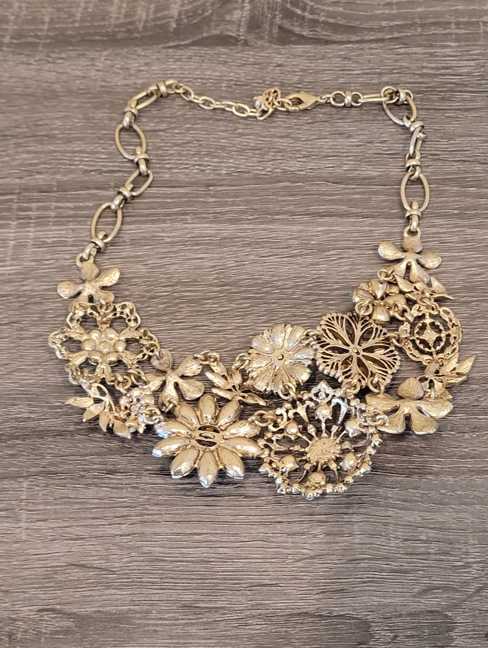 Custom Jewelry Gold-Tone Floral Statement Necklace with Aqua Turquoise Stones - Picture 3 of 3